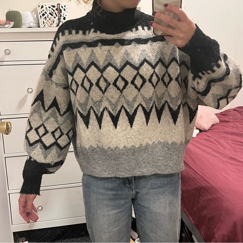 Women’s Sweater